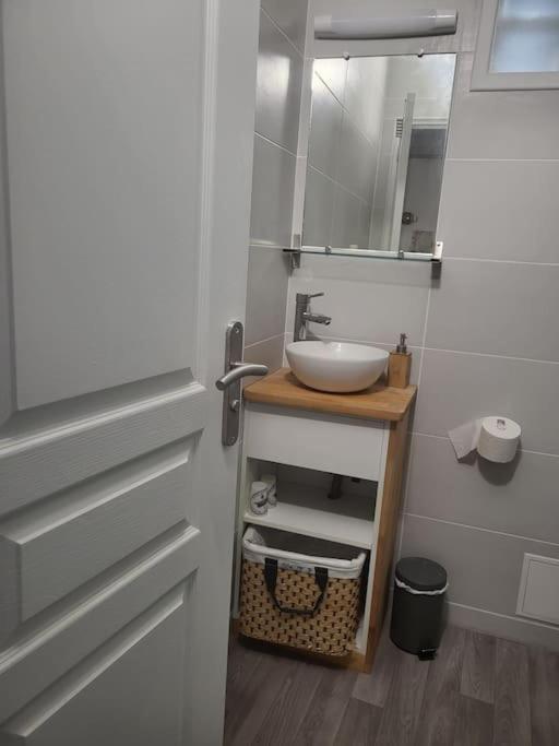 Studio 5Min Aeroport D'Orly 2 Lits アティス・モンス エクステリア 写真